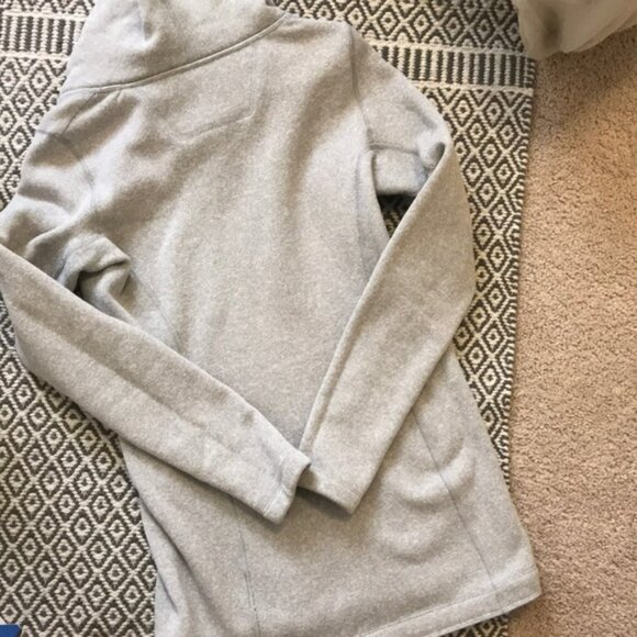 Almost- new Arc’teryx fleece pullover - Picture 4 of 4